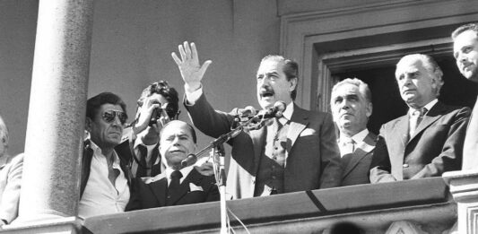 Legisladores bonaerenses recordaron a Alfonsín a 40 años de la elección histórica que le dio pié al retorno de la democracia.