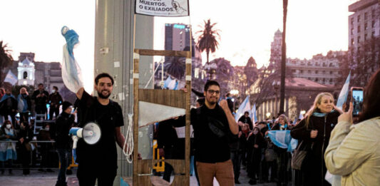 Un dirigente de Unión por la Patria denunció a Revolución Federal por las reiteradas amenazas a Cristina Kirchner.