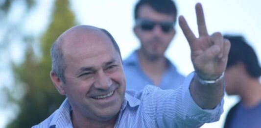 El intendente recientemente reelecto, Mario Secco, anunció este jueves una nueva suba salarial del 40% para los trabajadores municipales de Ensenada.