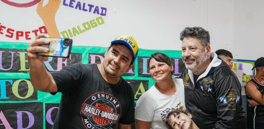 En Merlo, el actual intendente en uso de licencia y candidato a la reelección, Gustavo Menéndez, le saca más de 20 puntos al candidato libertario.