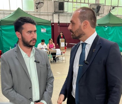 Los bonaerenses eligen Gobernador, legisladores, intendentes y concejales. Repasa en esta nota el voto de los candidatos y todas las novedades.