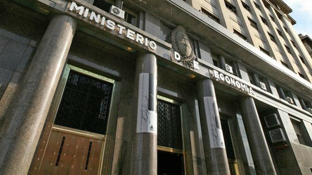 La secretaría de Comercio eliminó los regímenes de controles de precios, de góndolas, de talles, entre otros.