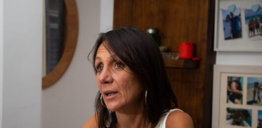 Clarisa Armando apuntó contra el jefe de la Defensa Civil de Villa Gesell por encabezar una campaña sucia contra su candidatura.