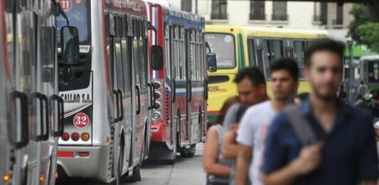 El Gobierno de la provincia de Buenos Aires decretó que todos los transportes públicos sean gratuitos este domingo electoral.