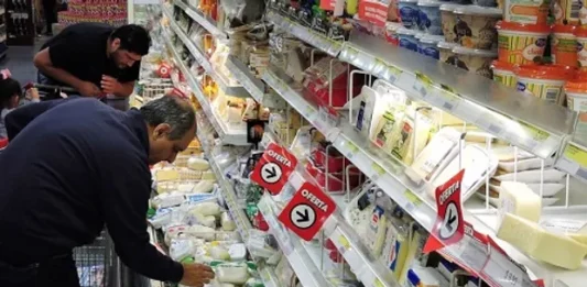 La CAME realizó un informe que demuestra que las ventas minoristas cayeron un 13,7% interanual en el mes de diciembre.