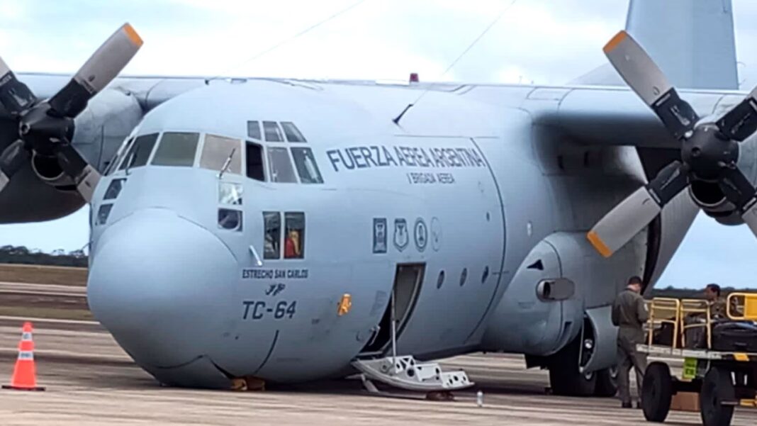 Santiago Cafiero se reunió con Defensa y Aerolíneas Argentinas para coordinar la repatriación de más de 700 argentinos.