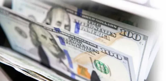 Luego de la disparada del dólar blue, AFIP definió la unificación de los precios del dólar tarjeta, qatar y solidario. Mirá el nuevo valor.