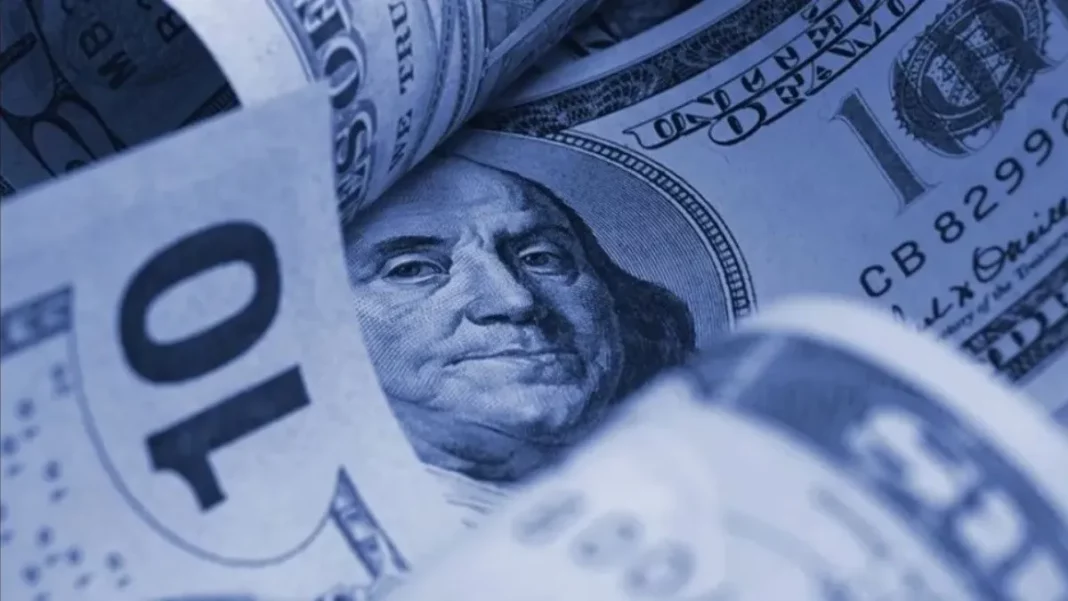 El dólar blue rompió su propio récord de nómina al llegar a $910.