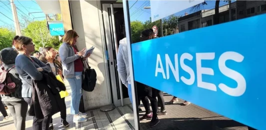 La ANSES anunció que a partir de este lunes se comenzará a depositar la primera cuota del bono para trabajadores informales.