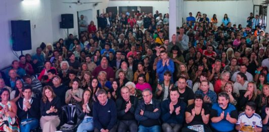 El candidato a intendente de la ciudad de La Plata por Unión por la Patria, Julio Alak, presentó el Plan de Desarrollo Local para la localidad de San Carlos. Todos los detalles.