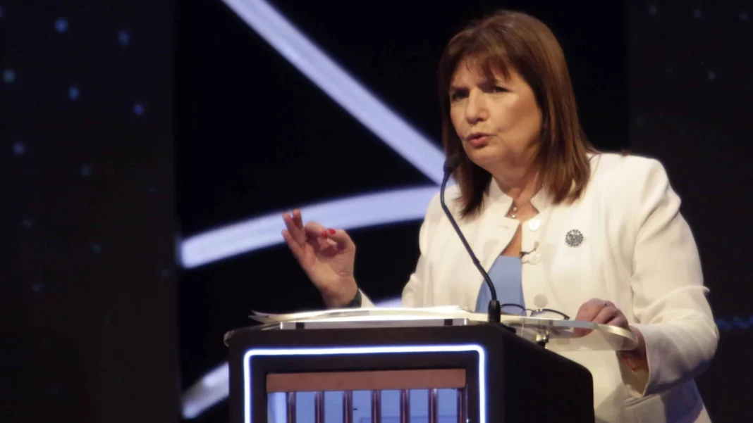 Patricia Bullrich prometió indemnizar a las víctimas de un ataque montonero registrado en Formosa hace 48 años.