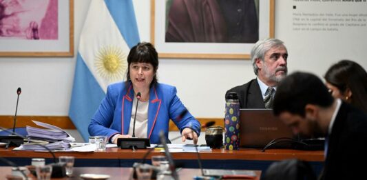 La etapa de investigación del juicio a la Corte Suprema culminó con una votación en la que se aprobó presentar cargos contra los miembros del máximo tribunal.