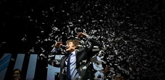 El candidato a presidente de La Libertad Avanza, Javier Milei, realizará su cierre de campaña el próximo 18 de octubre, en el Movistar Arena. Entérate todos los detalles.