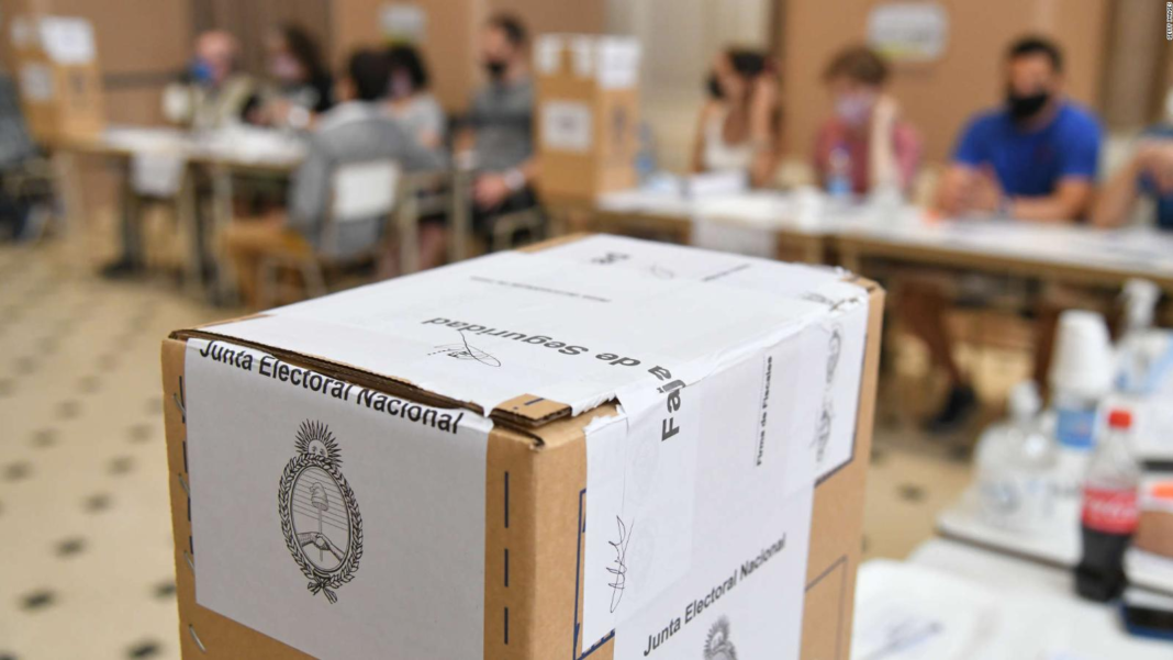 Además de elegir cargos nacionales, las provincias de Buenos Aires, Catamarca y Entre Ríos votarán gobernador.