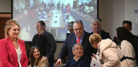 El oficialismo busca lograr acuerdos en comisión para avanzar esta semana con el proyecto que propone la reducción de la jornada laboral.