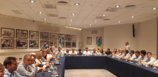 Intendentes y legisladores de la UCR ratificaron la unidad de Juntos, pero analizan el armado de un interbloque a partir de 2024.