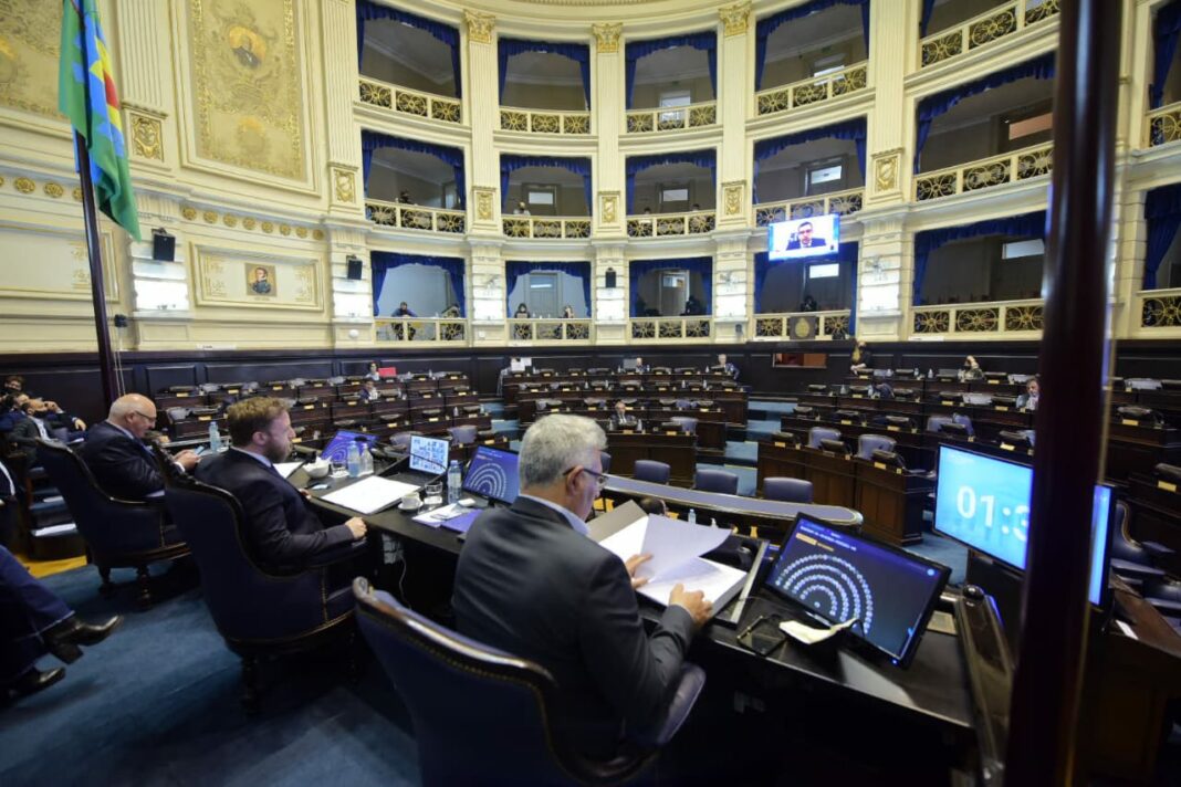 Se confirmó la sesión en la Cámara de Diputados bonaerense para este viernes en la que se tratará el proyecto de endeudamiento de Kicillof.