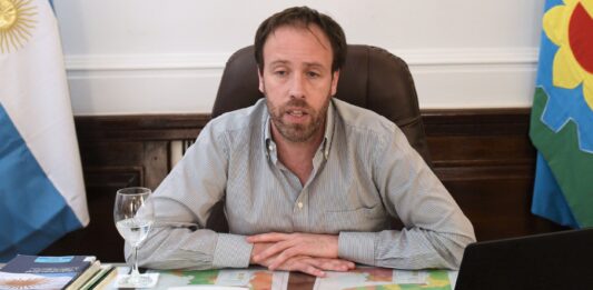 El ministro de Hacienda y Finanzas bonaerense, Pablo López, ratificó su apoyo al pedido de toma de deuda que realizó la Provincia.