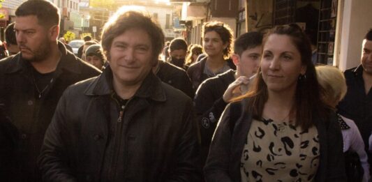 Constanza Moragues Javier Milei