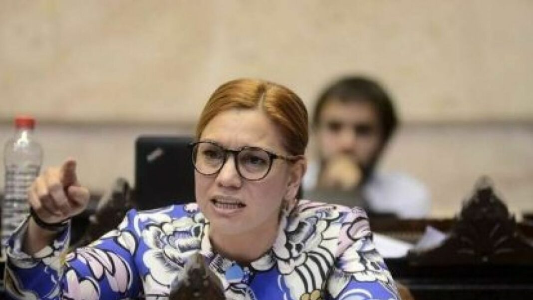 La UCR denunció que Karina Banfi recibió fuertes amenazas de “muerte”, “violación” y “secuestro” de simpatizantes de La Libertad Avanza