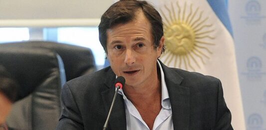 Lipovetzky advirtió a Milei que la derogación de la Ley de Alquileres debe pasar por el Congreso y no por DNU.