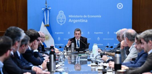Tras los rumores, Massa, Rubinstein y Galmarini desmintieron haber renunciado a sus cargos.