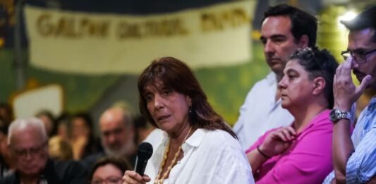 La jefa de bloque de los senadores bonaerenses de UxP, Teresa García, tildó de “irresponsable” a Milei por agitar el fantasma del fraude.