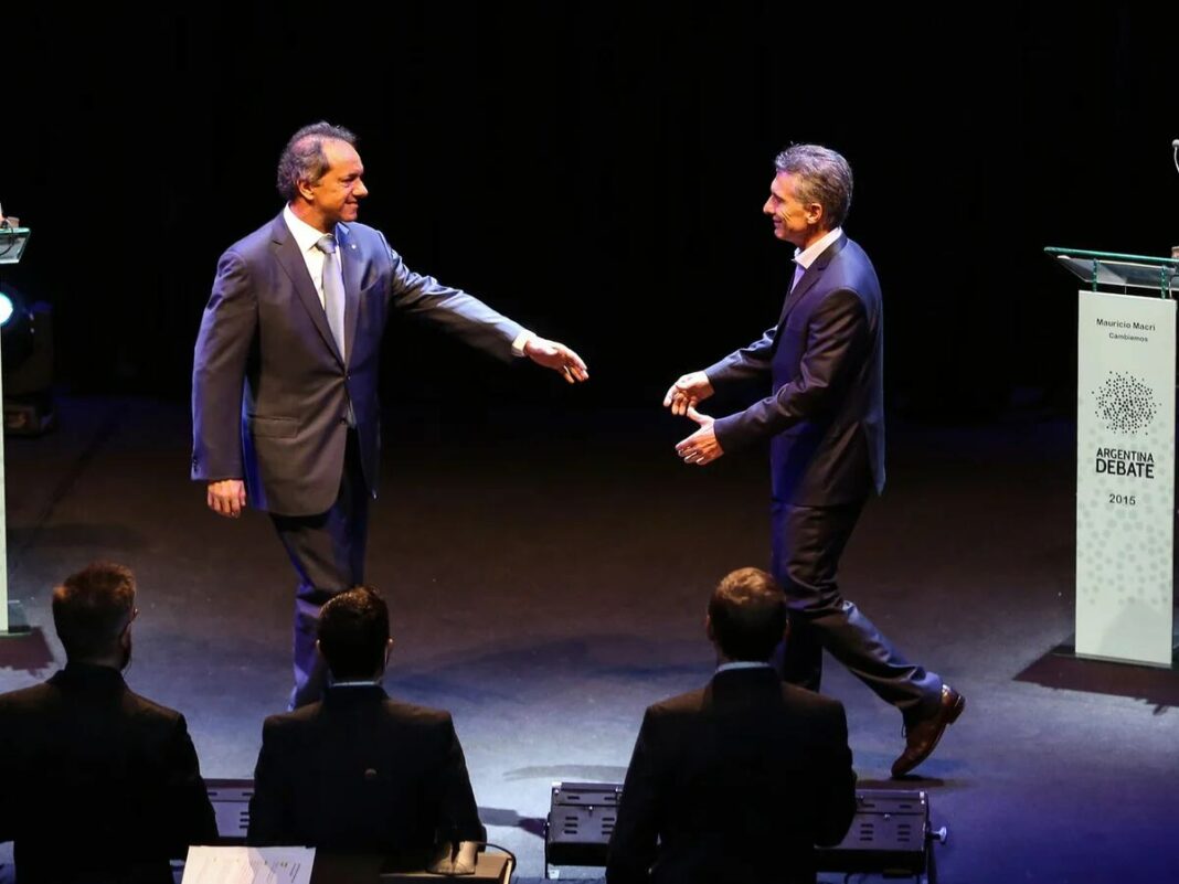 La segunda vuelta entre Massa y Milei significará un nuevo mano a mano electoral. Repasá la historia de los balotajes en Argentina.