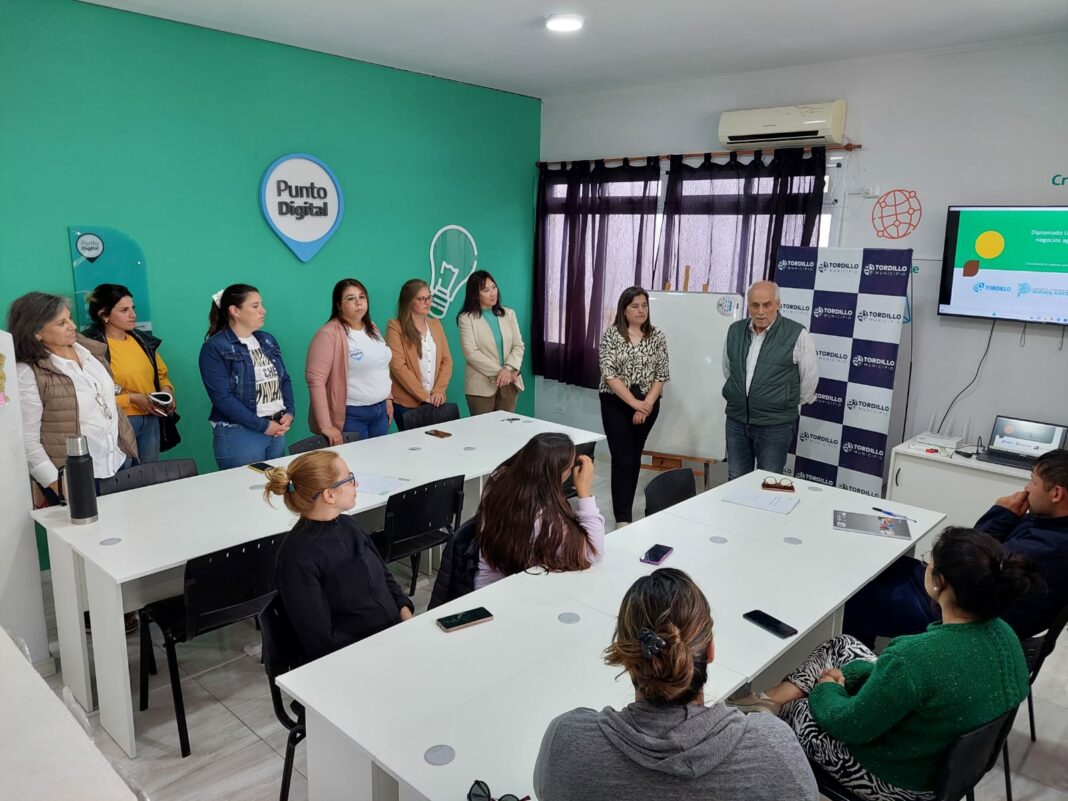El municipio bonaerense de Tordillo esta semana comenzó a ofrecer por primera vez en su historia una carrera universitaria, un hecho inédito en la localidad.