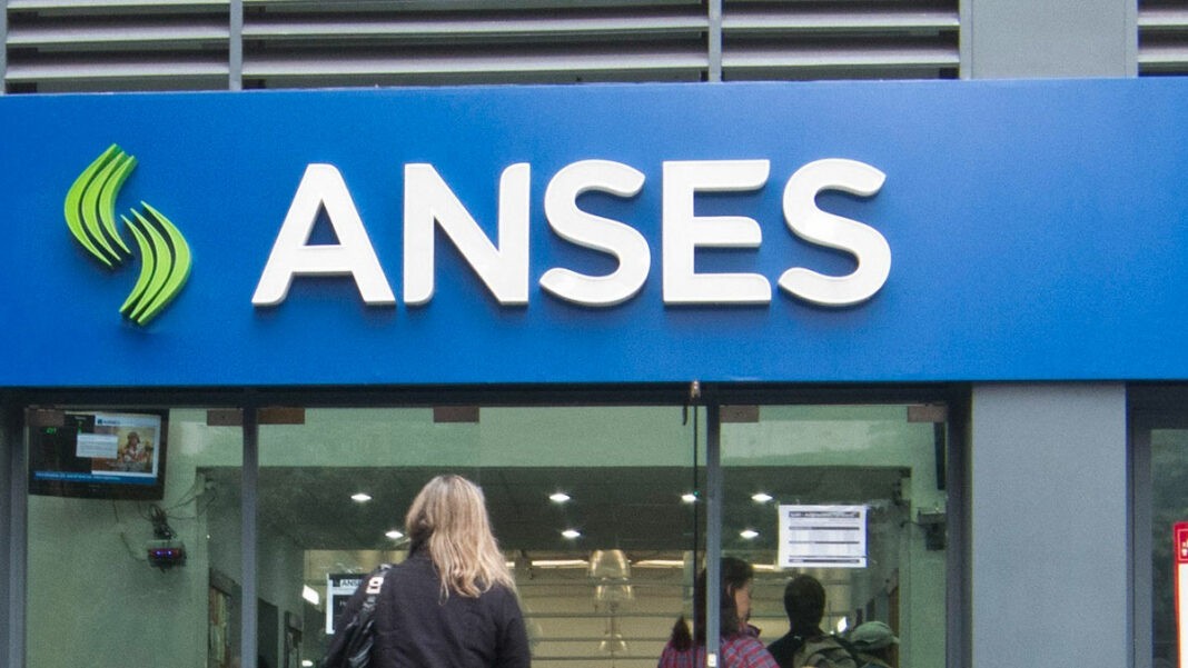 A partir de este lunes, la ANSES pondrá a disposición jubilados y pensionados la ampliación del monto máximo de créditos personales.