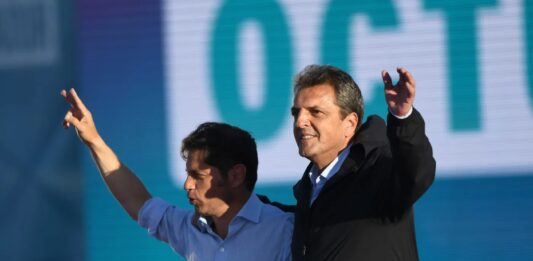 Axel Kicillof decidió ponerse al hombro la campaña electoral de Massa y garantizar que los votos que obtuvo en las elecciones generales.