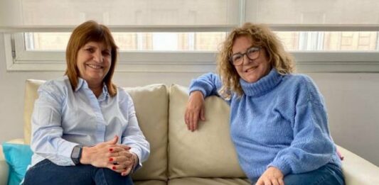 La senadora bonaerense de Juntos, Claudia Rucci, selló su respaldo a acuerdo entre Patricia Bullrich, Mauricio Macri y Javier Milei.