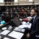 Quiénes son los cinco que salen del banco de suplentes para quedarse con una banca en la Legislatura bonaerense En estas elecciones 2023, varios miembros de la Legislatura Bonaerense fueron consagrados como intendentes en sus municipios. ¿Quiénes ocuparán sus bancas?