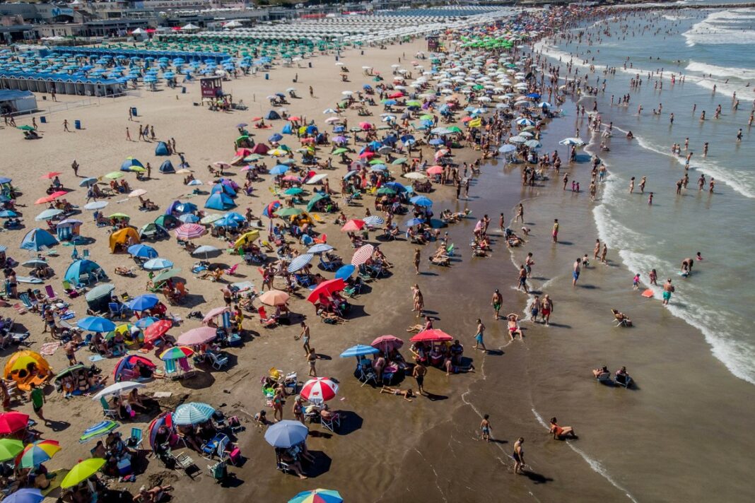 La Costa inauguró la temporada de verano 2024, con un gran despliegue y una batería de propuestas.