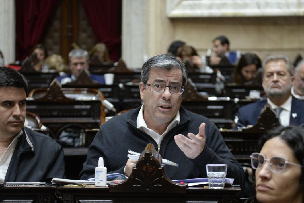 Legisladores nacionales le pidieron al Presidente de la Nación, Javier Milei, que denuncie en la Justicia los supuestos pedidos de coimas en el Congreso que relató.
