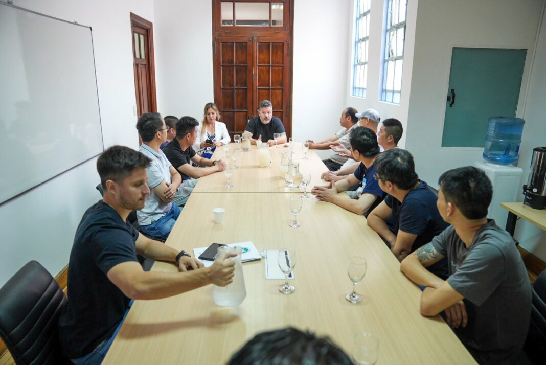 El intendente del municipio de Merlo, Gustavo Menéndez, informó que acordó con las carnicerías del distrito fijar el precio del asado.