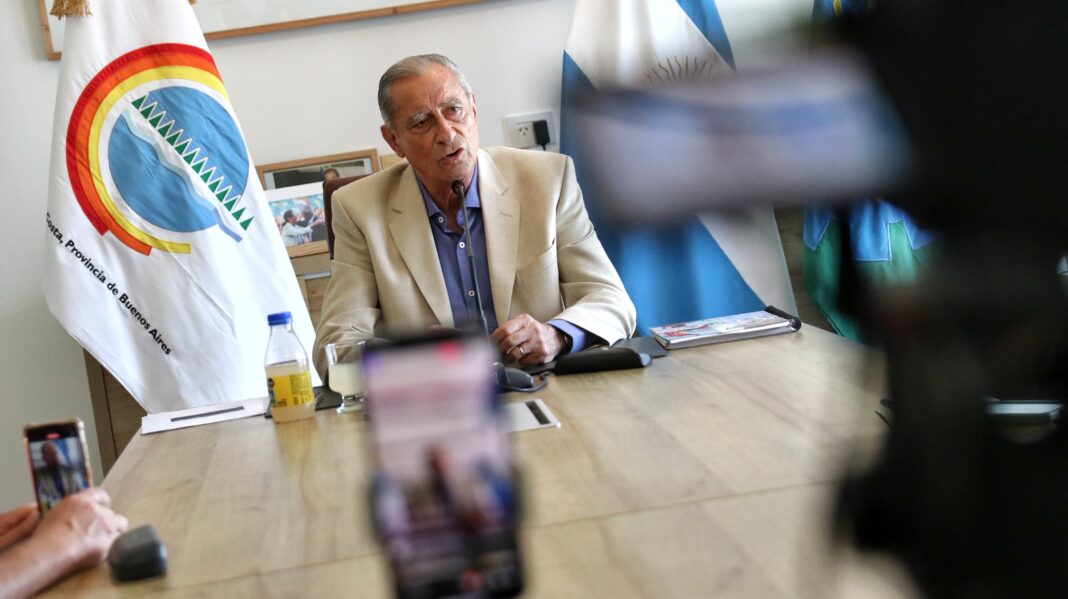 En medio de la crisis económica, el intendente de La Costa, Juan de Jesús, presentó los principales lineamientos que tendrá su gestión.