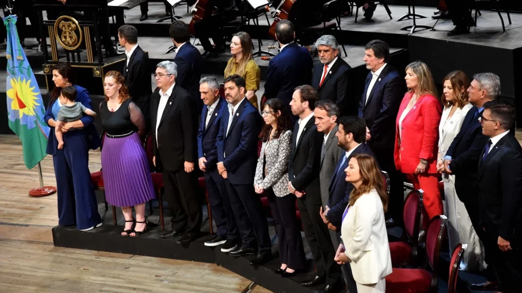 Los ministros del gobernador Kicillof puntualizaron sobre los efectos que tendrá el DNU de Milei en materia habitacional y laboral.