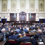El Senado bonaerense trata la reforma a la Ley de Ministerios y el pliego de un funcionario de Kicillof Con temario de consenso, ambas cámaras de la Legislatura bonaerense volverán a sesionar este miércoles.
