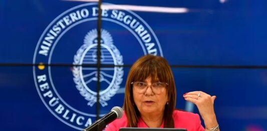 La ministra de Seguridad, Patricia Bullrich, brindó este viernes precisiones de su protocolo anti-piquetes que comenzará a aplicar en las protestas. Todos los detalles.