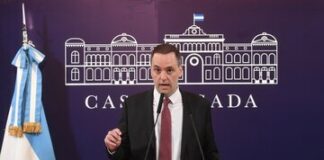 Manuel Adorni habló tras la quinta reunión de gabinete y anunció que la Argentina ya entró en hiperinflación.