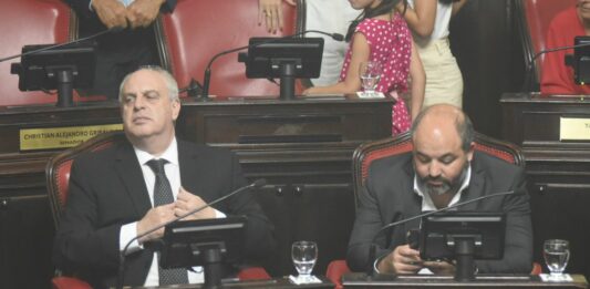 Los flamantes jefes de bloque del PRO y de la UCR en el Senado bonaerense, Rabinovich y Máspoli, criticaron el discurso de Axel Kicillof.