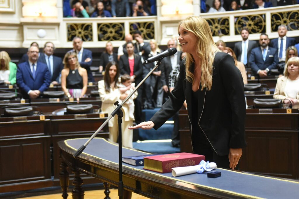 “Por la memoria de mi padre, por el pueblo de San Miguel del Monte, por la militancia”, Marcela María Basualdo. 