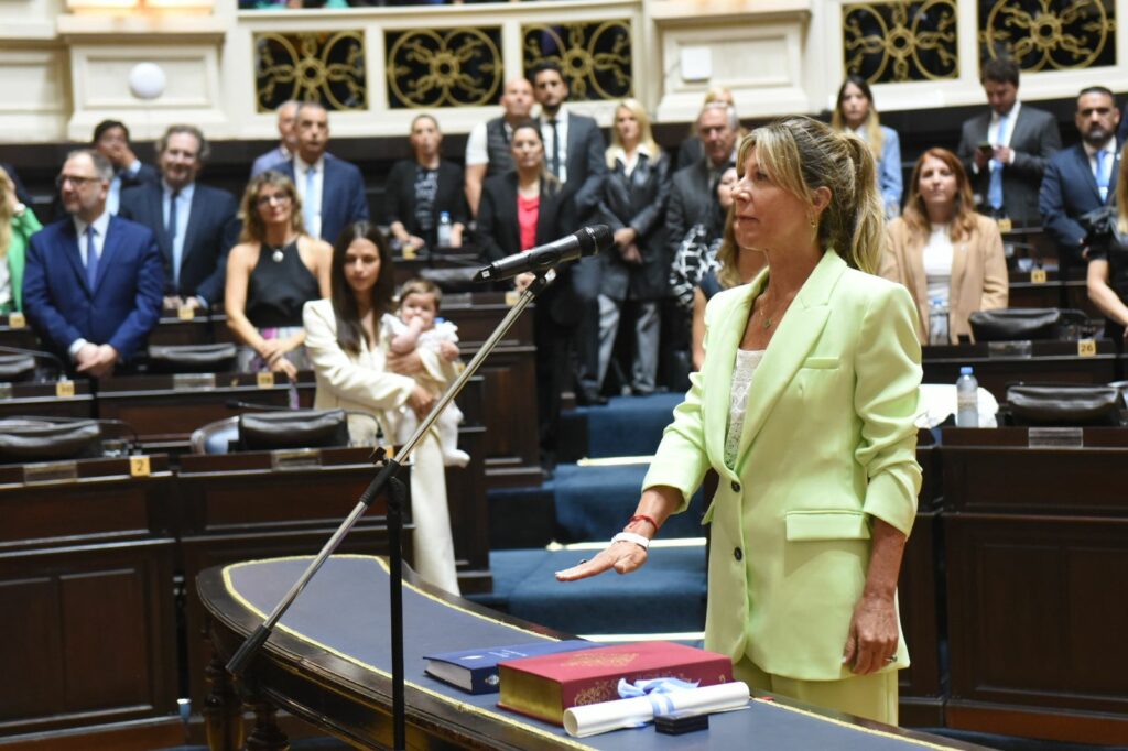 "Si, juro", María Silvina Vaccarezza.