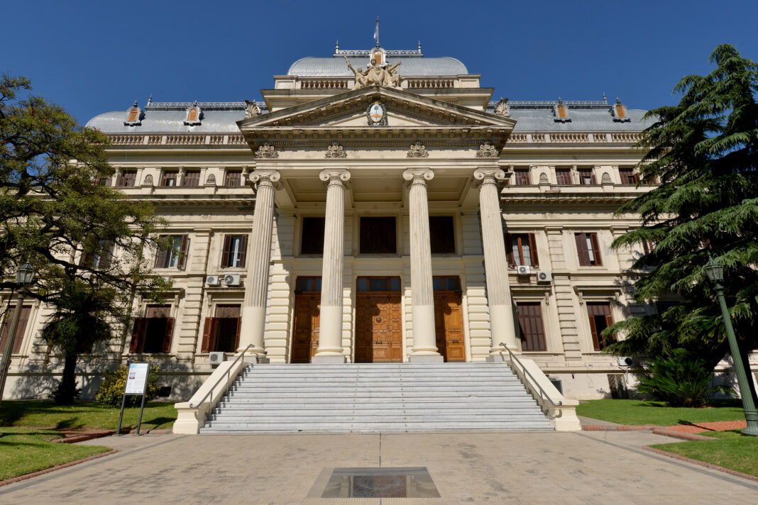Betina Lacki ordenó la investigación de todo el personal de la Cámara de Diputados bonaerense, en la causa que investiga a Chocolate Rigau.
