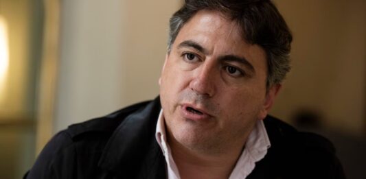 Tras darse a conocer su expulsión del bloque de Senadores de La Libertad Avanza, Francisco Paoltroni ratificó su apoyo al presidente Javier Milei.