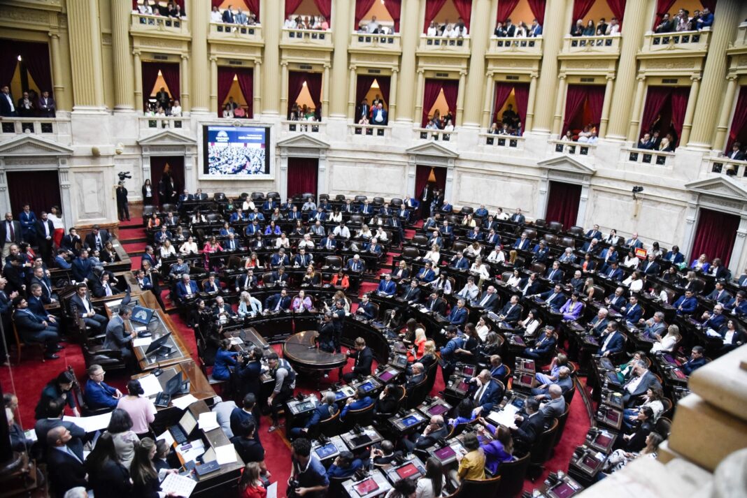 A partir de las 10 horas, la Cámara de Diputados de la Nación comenzará a debatir la “ley ómnibus”. Se podría extender hasta el viernes inclusive.