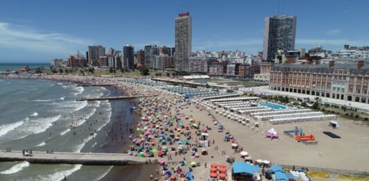 Sectores hoteleros y gastronómicos de Mar del Plata advirtieron que los números turísticos durante enero no fueron buenos.