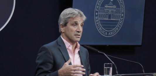 Tras la derrota del oficialismo en Diputados por la ley ómnibus, el ministro de Economía, Luis Caputo, anticipó que profundizará el ajuste y reflotó la promesa del “segundo semestre”.