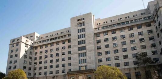 Presentaron una denuncia en Comodoro Py por falsificación del dictamen de la ley ómnibus y piden que se impugne.